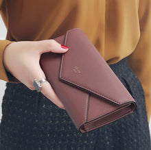 Laden Sie das Bild in den Galerie-Viewer, Scrub envelope wallet - orevele