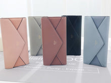 Laden Sie das Bild in den Galerie-Viewer, Scrub envelope wallet - orevele