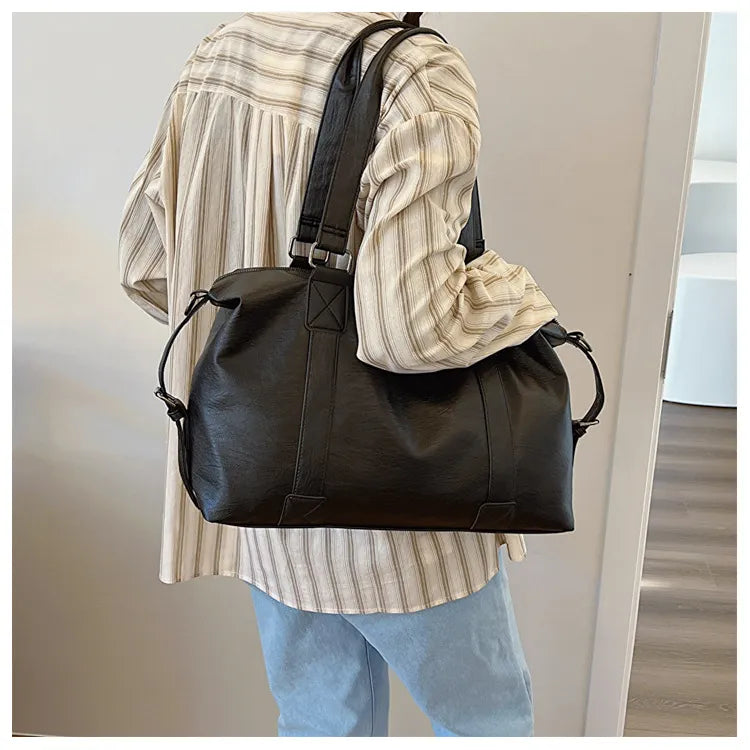 Modern Women's Large Shoulder Bag - orevele