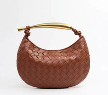 Load image into Gallery viewer, Chic Woven Carryall - orevele