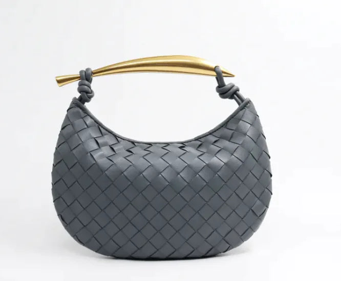 Chic Woven Carryall - orevele
