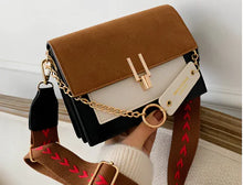 Laden Sie das Bild in den Galerie-Viewer, Women&#39;s Sleek Frost Square Shoulder Bag - orevele