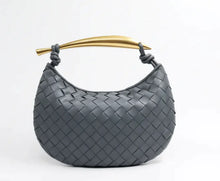 Load image into Gallery viewer, Chic Woven Carryall - orevele