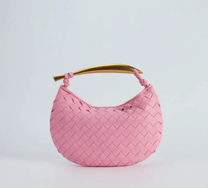 Chic Woven Carryall - orevele