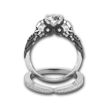 Load image into Gallery viewer, Elegant Silver Crystal Ring - orevele