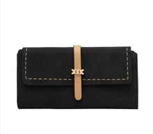 Laden Sie das Bild in den Galerie-Viewer, Elegant Chain Detail Wallet - orevele