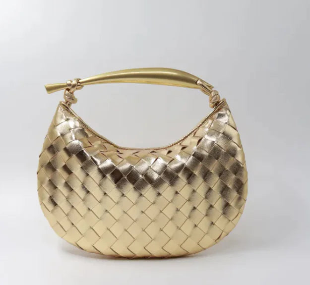 Chic Woven Carryall - orevele