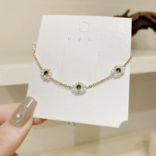 Load image into Gallery viewer, Enchanting Floral Bracelet - orevele