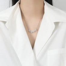 Load image into Gallery viewer, Titanium Clover Pendant Necklace - orevele