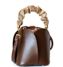 Load image into Gallery viewer, Flower bucket bag - orevele