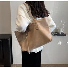 Load image into Gallery viewer, Western Elegance Shoulder Bag - orevele