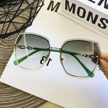 Load image into Gallery viewer, Rimless Square Shades - orevele