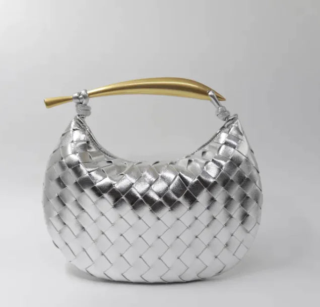 Chic Woven Carryall - orevele